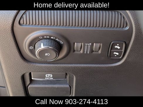 Used 2024 Jeep Wagoneer L Series III w/ Flexible Seating Group AWD/4WD image 25