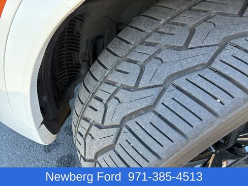 Used 2022 BMW X6 xDrive40i w/ Executive Package AWD/4WD image 10