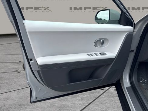Used 2024 Hyundai Ioniq 5 SEL RWD image 24