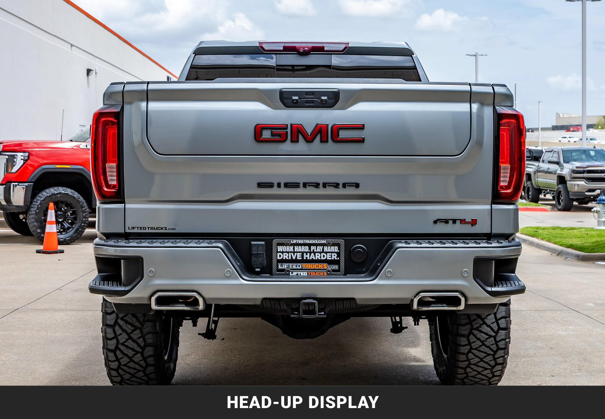 Used 2024 GMC Sierra 1500 AT4 w/ Technology Package AWD/4WD image 7