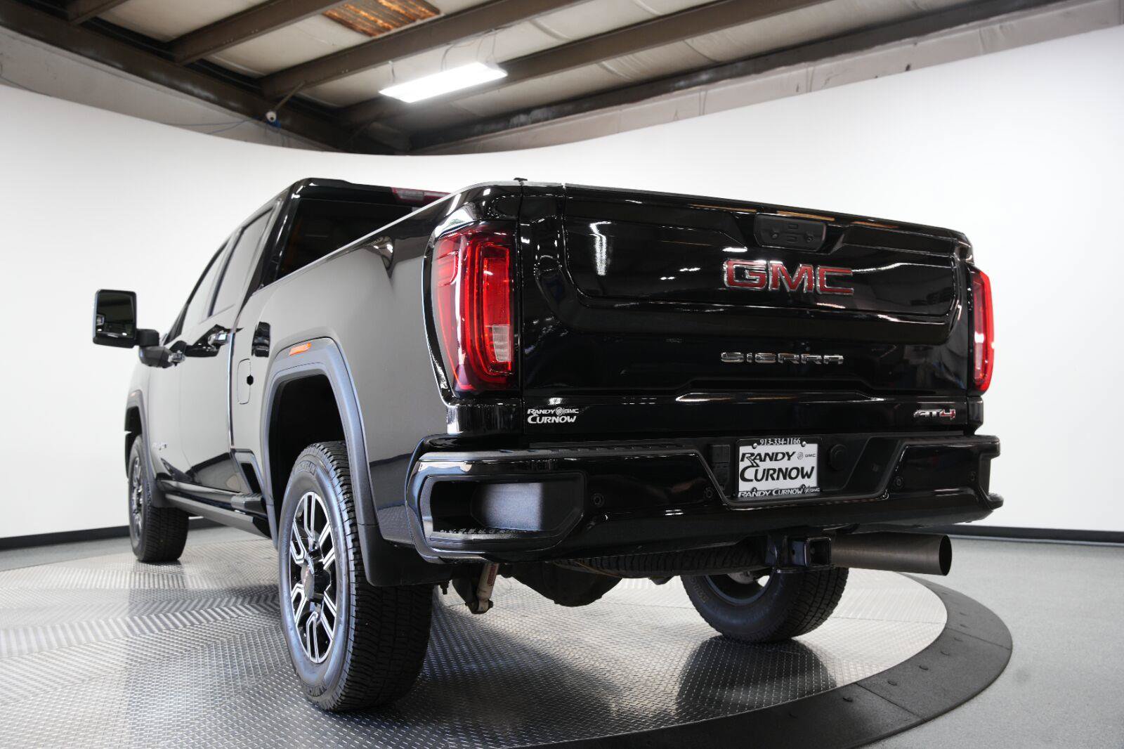 Used 2023 GMC Sierra 3500 AT4 w/ AT4 Premium Plus Package AWD/4WD image 34