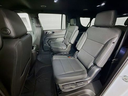 New 2026 Chevrolet Suburban LT w/ Comfort Package AWD/4WD image 23