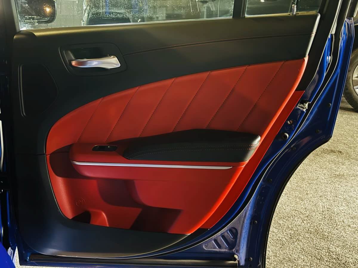 Used 2022 Dodge Charger Scat Pack RWD image 40