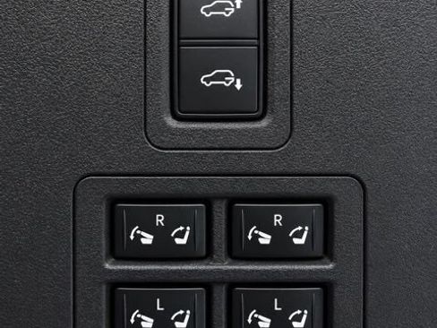 Used 2025 INFINITI QX80 Sensory AWD/4WD image 15