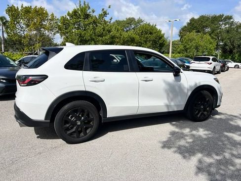 Used 2024 Honda HR-V Sport image 4