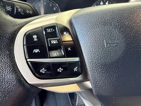 Used 2021 Ford Explorer XLT w/ Equipment Group 202A RWD image 21