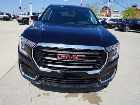 Used 2023 GMC Terrain SLE AWD/4WD image 10