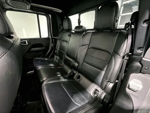 Used 2022 Jeep Gladiator Overland w/ Popular Equipment Package image 24