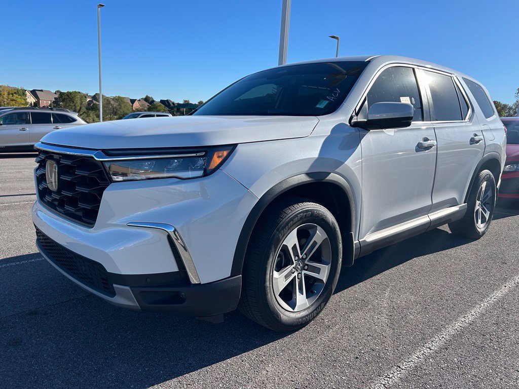 Used 2025 Honda Pilot EX-L image 1