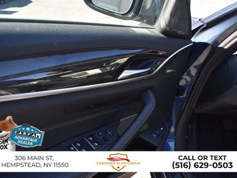 Used 2023 BMW 530e xDrive w/ Premium Package image 14