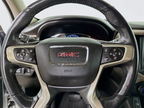 Used 2018 GMC Acadia Denali image 18