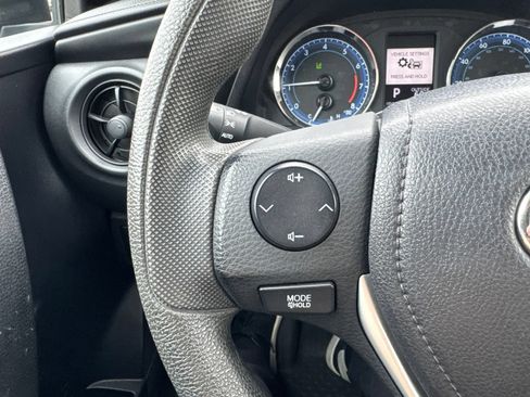 Used 2019 Toyota Corolla L w/ Body Protection Package FWD image 16