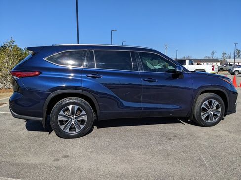Used 2021 Toyota Highlander XLE image 72