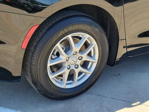 New 2026 Chrysler Pacifica Select FWD image 16