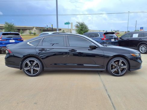 Used 2024 Honda Accord Sport image 8