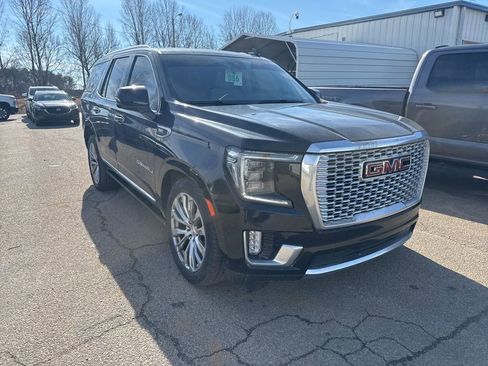 Used 2023 GMC Yukon Denali w/ Denali Reserve Package image 4