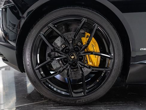 Used 2015 Lamborghini Huracan LP 610-4 AWD/4WD image 76