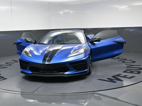 Used 2022 Chevrolet Corvette Stingray Premium Cpe w/ Z51 Performance Package RWD image 28