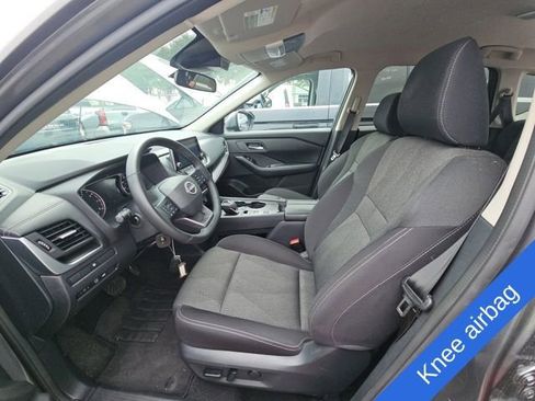 Used 2025 Nissan Rogue SV FWD image 6