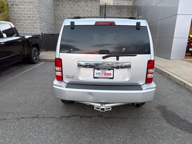 Used 2012 Jeep Liberty Limited AWD/4WD image 7