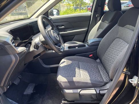 Used 2026 Nissan Kicks SV w/ Cold Weather Package AWD/4WD image 25