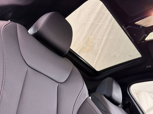 Used 2023 BMW i4 eDrive35 w/ Premium Package RWD image 16