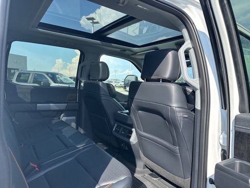 New 2025 Ford F250 Lariat w/ Lariat Ultimate Package image 19