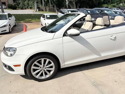 Used 2012 Volkswagen Eos Komfort FWD image 5