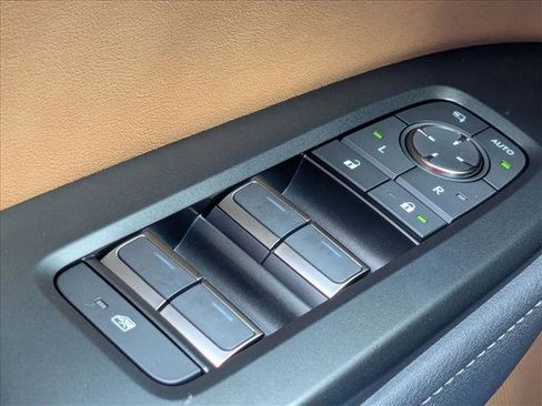 Used 2025 Lexus RZ 300e w/ Accessory Package (Z1) FWD image 13