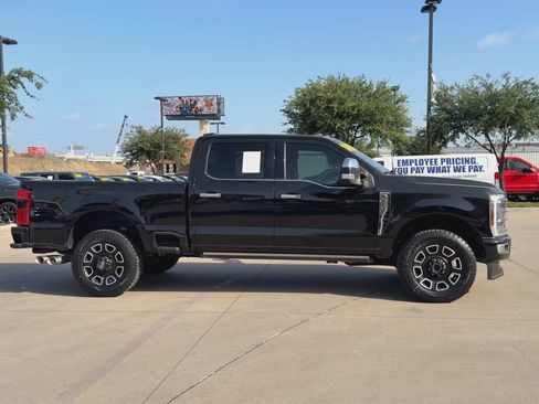 Certified 2024 Ford F350 Platinum w/ FX4 Off-Road Package AWD/4WD image 9
