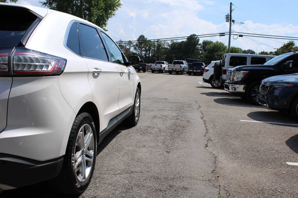 Used 2018 Ford Edge Titanium w/ Technology Package FWD image 33