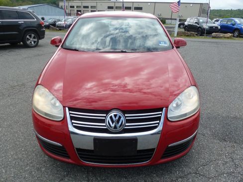 Used 2008 Volkswagen Jetta Wolfsburg Edition FWD image 2