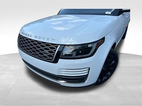 Used 2020 Land Rover Range Rover HSE image 9