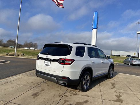 New 2026 Honda Pilot EX-L image 10
