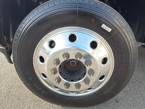 Used 2021 RAM 4500 Tradesman w/ Chrome Appearance Group image 29