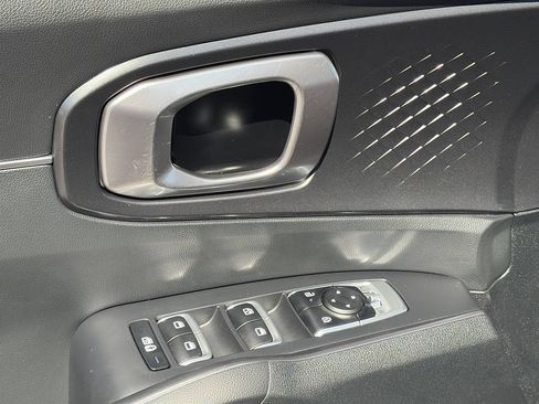 Used 2024 Kia Sorento S w/ Panoramic Sunroof Package FWD image 19