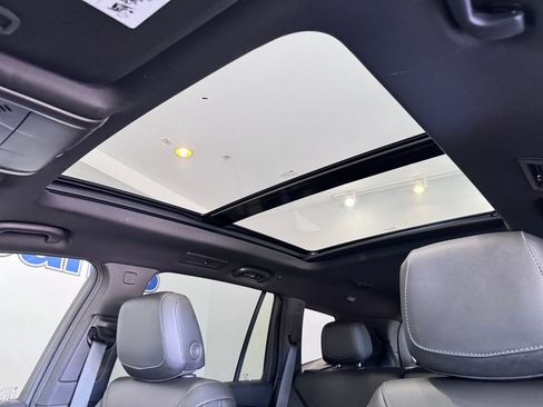 Certified 2024 Cadillac XT6 Luxury w/ LPO, Floor Liner Package AWD/4WD image 24