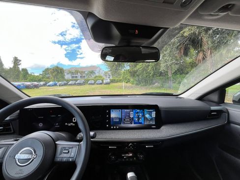 Used 2026 Nissan Kicks SV FWD image 30