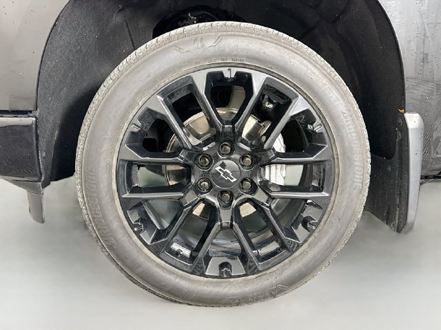 Used 2025 Chevrolet Silverado 1500 RST w/ Convenience Package II AWD/4WD image 31
