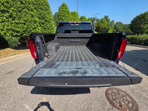 Used 2020 GMC Sierra 1500 AT4 w/ AT4 Premium Package AWD/4WD image 5