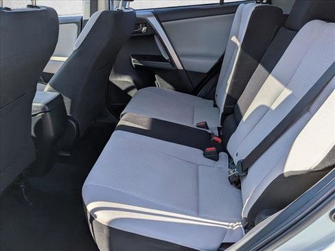 Used 2017 Toyota RAV4 XLE image 18