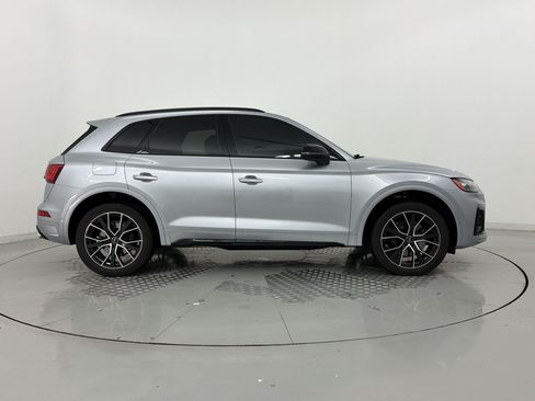 Used 2022 Audi SQ5 Prestige w/ Prestige Package AWD/4WD image 8