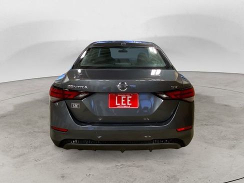 Certified 2022 Nissan Sentra SV w/ Trunk Package image 4