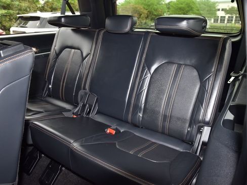 Used 2023 Ford Expedition Max Platinum image 12