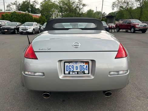 Used 2005 Nissan 350Z Touring image 21