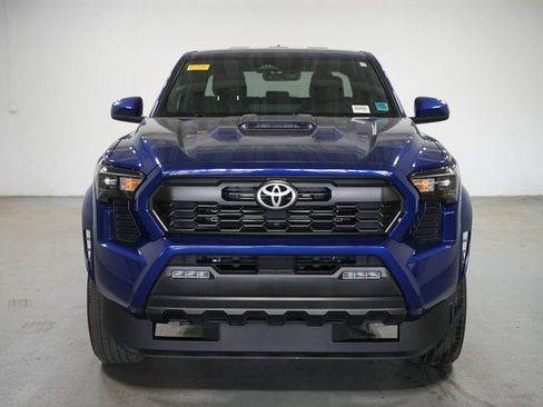 Used 2024 Toyota Tacoma TRD Sport image 2