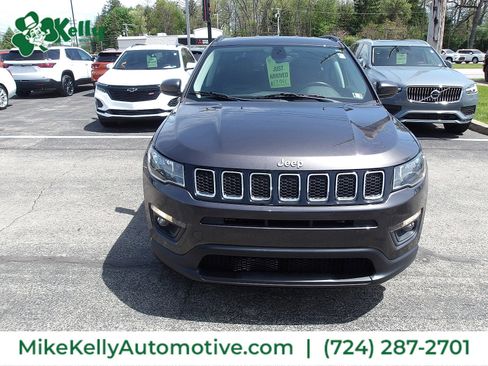 Used 2020 Jeep Compass Latitude w/ Cold Weather Group AWD/4WD image 2