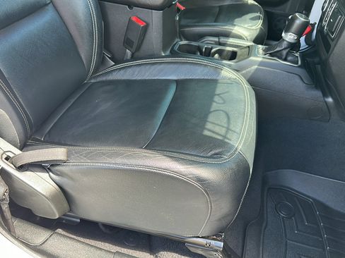 Used 2020 Jeep Gladiator Sport w/ Quick Order Package 24S image 28