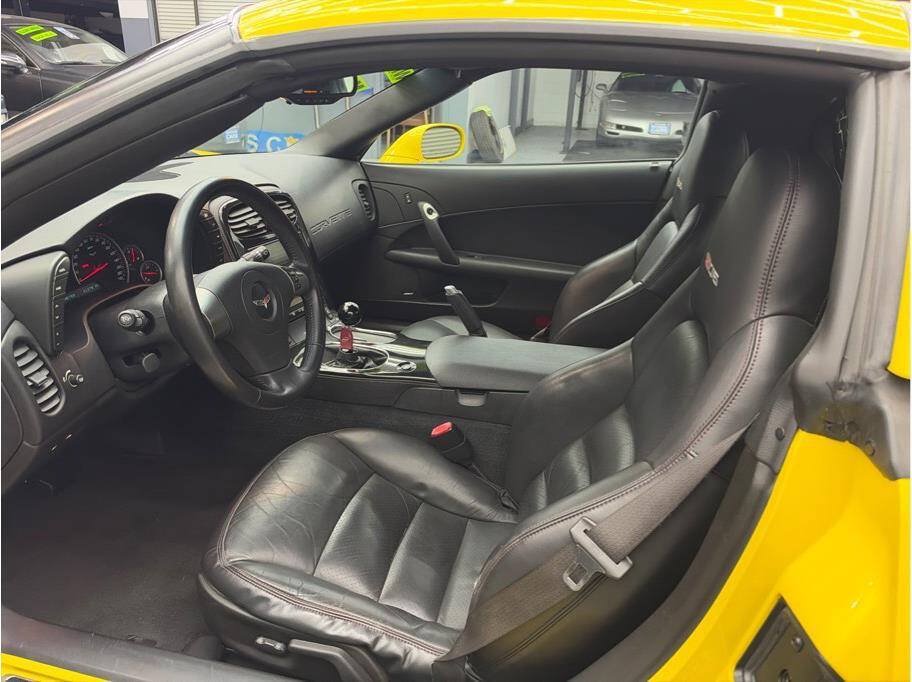 Used 2008 Chevrolet Corvette Z06 w/ Preferred Equipment Group RWD image 8