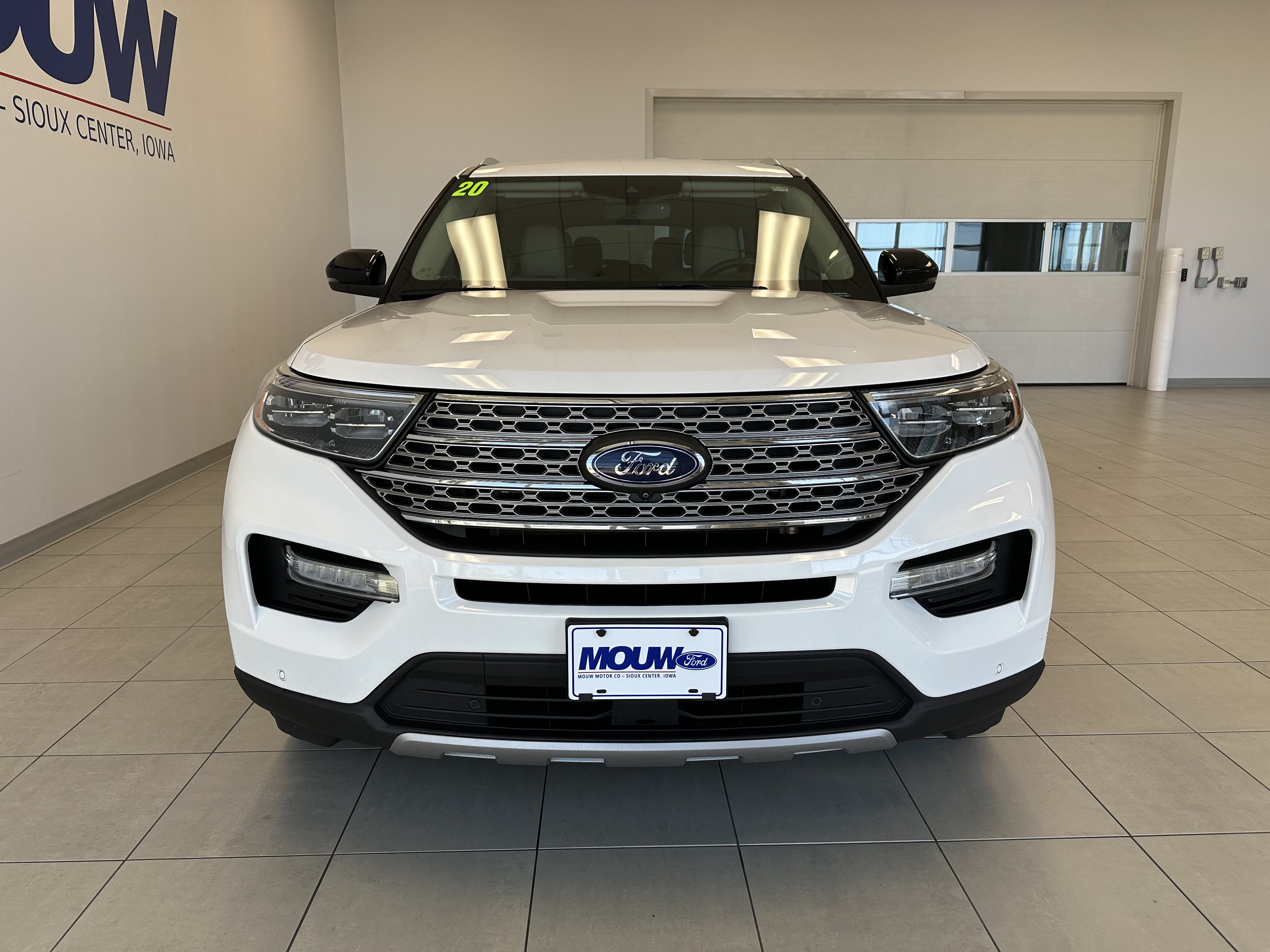 Used 2020 Ford Explorer Limited AWD/4WD image 3